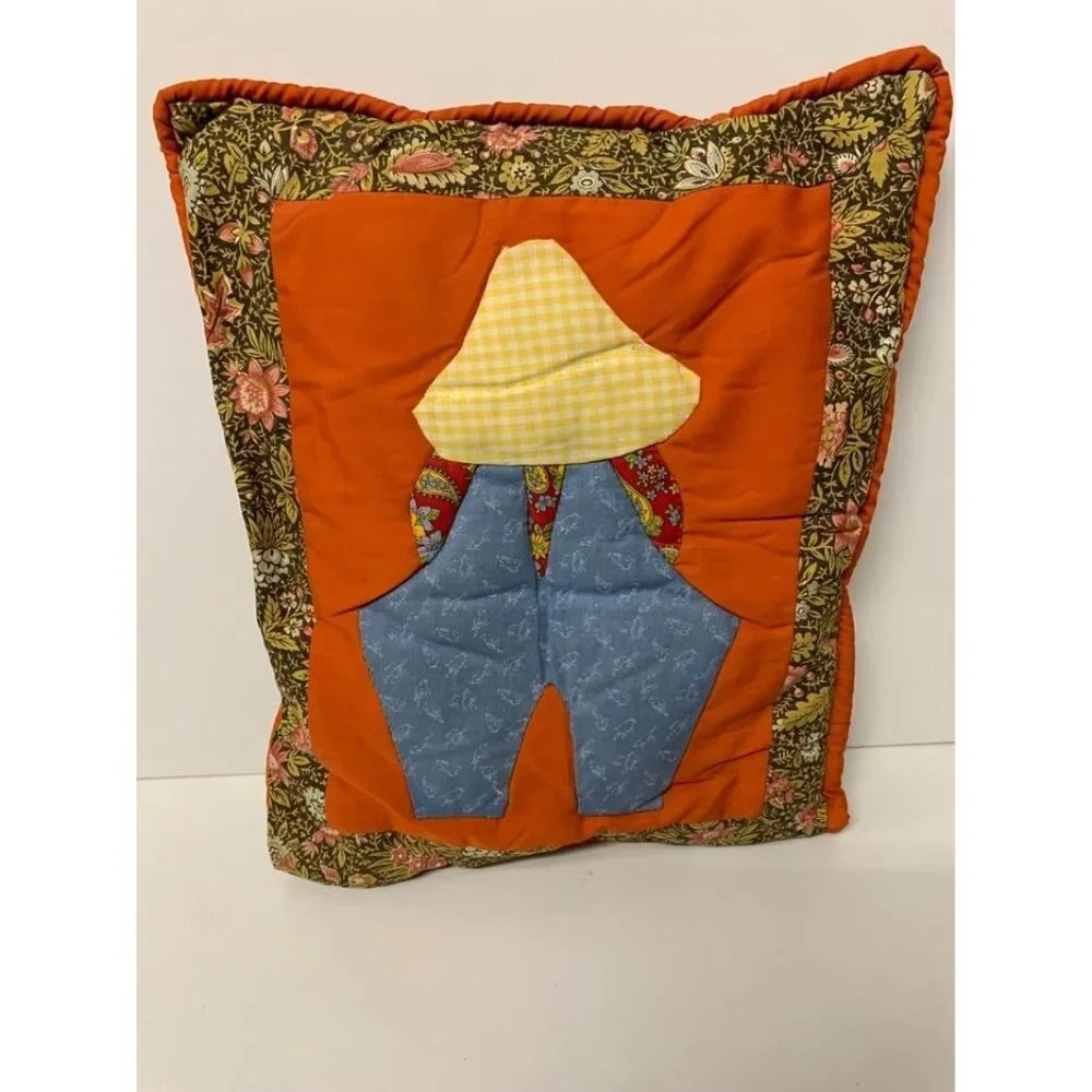 Vintage 1970’s Quilted Toss Pillow